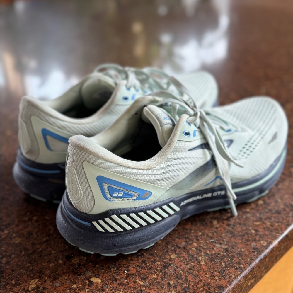 Brooks Adrenaline GTS Running Shoes - Gray and Blue